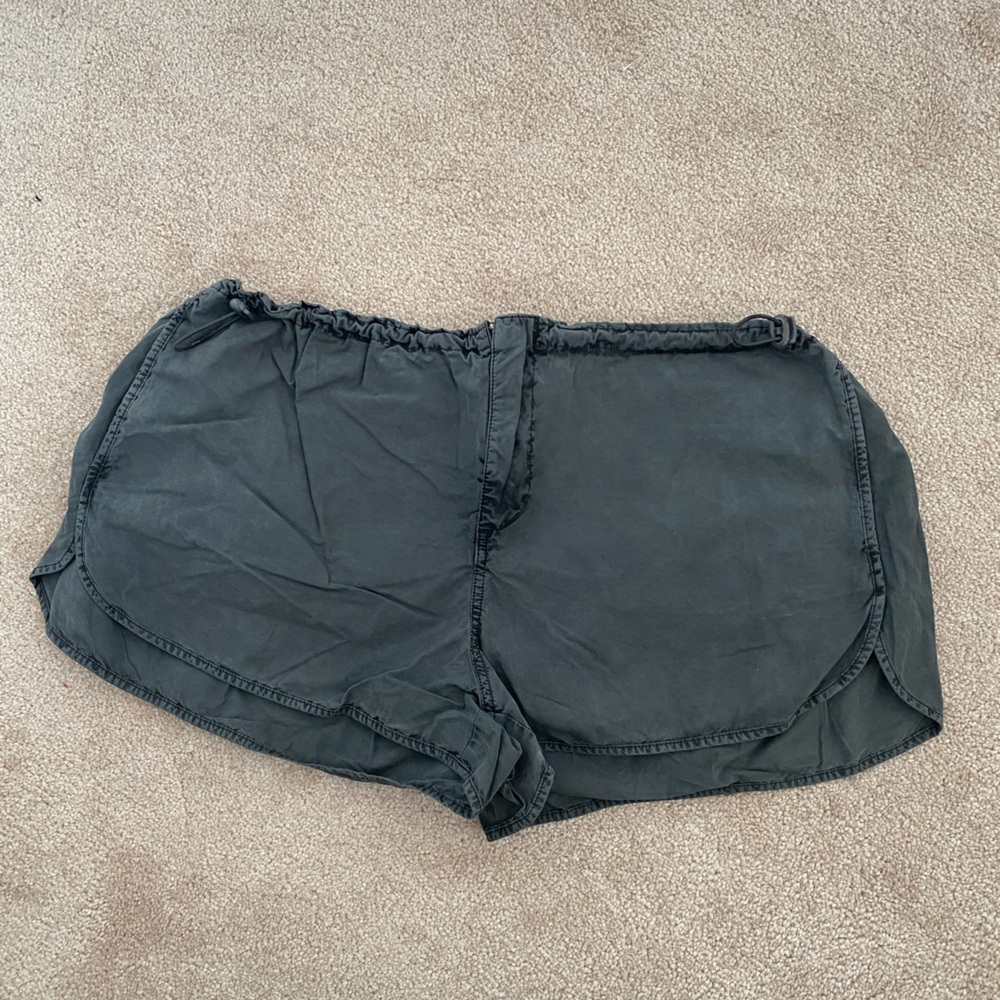Urban Outfitters L Grey Athletic Cargo Shorts